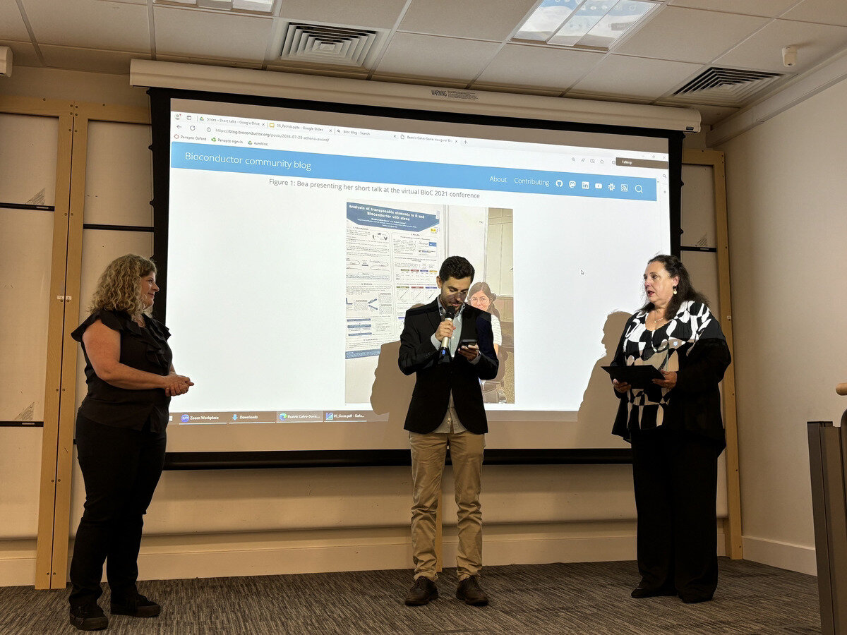 Bea's brother Victor saying a few words about his sister at the Athena award presentation at EuroBioC2024